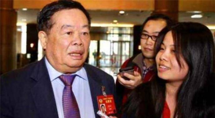 曹德旺移情别恋,写信问妻子诉求,妻子直言:我只要房子和孩子