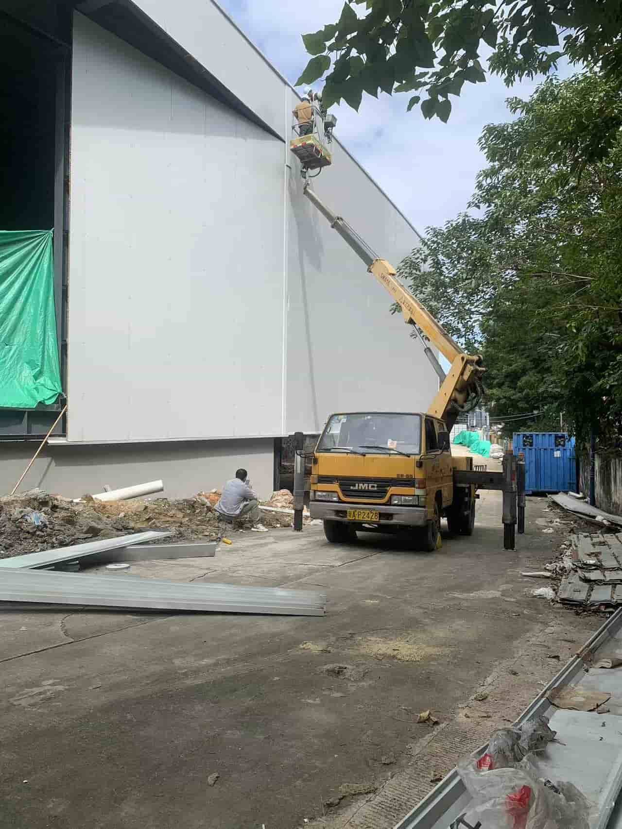 盐城高空工程：城市天际线的安全守护者
