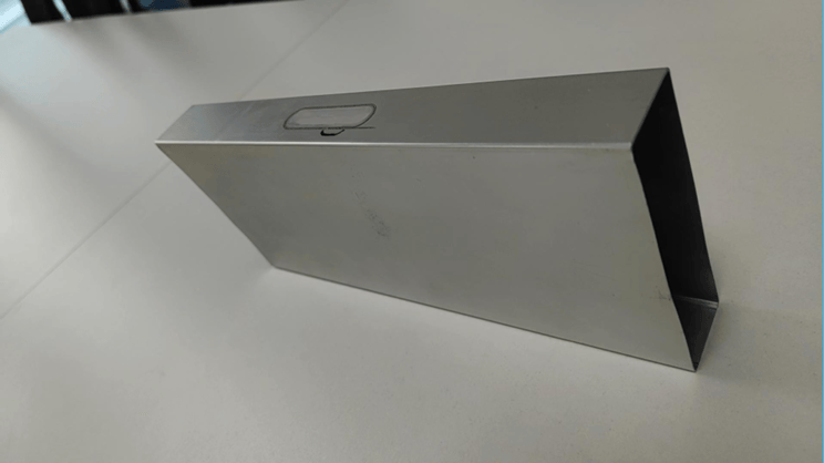 锂电池壳体平面度,垂直度,厚度检测