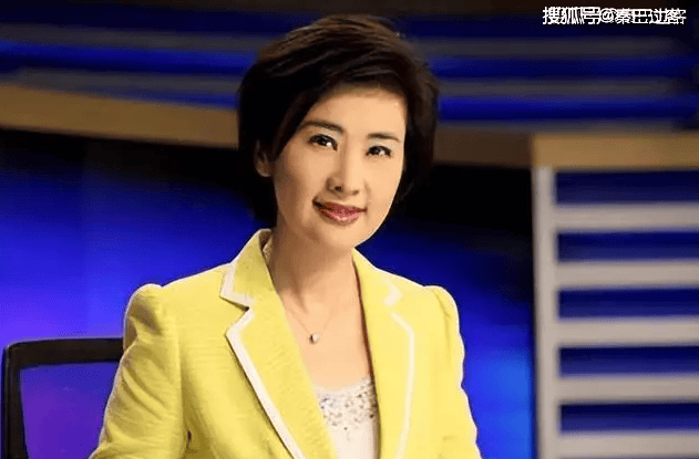 父亲承认他在中国大陆有一个妻子和孩子。吴小