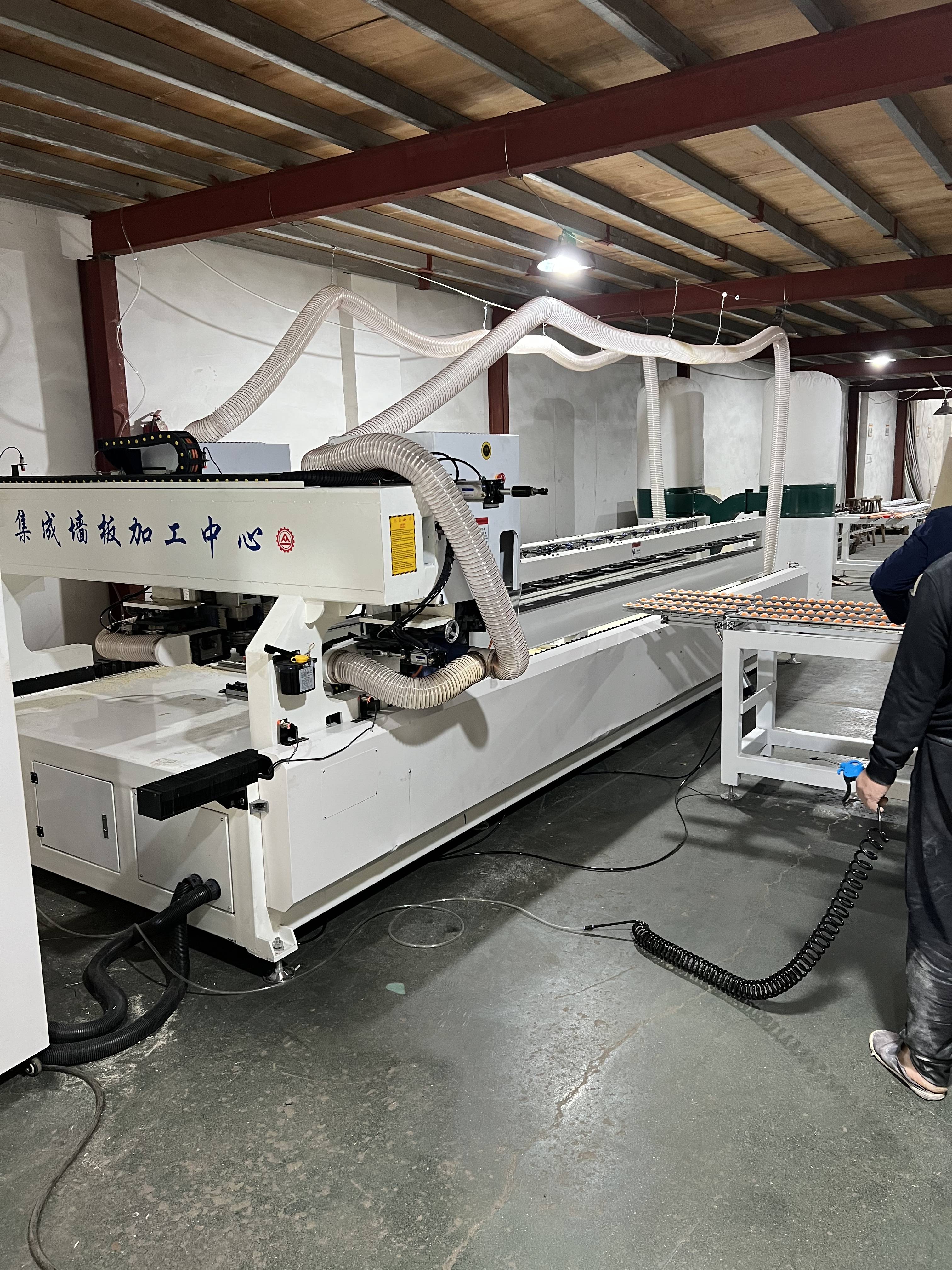 拼接墙体开槽机:数控板材开槽机 建筑施工的革新利器