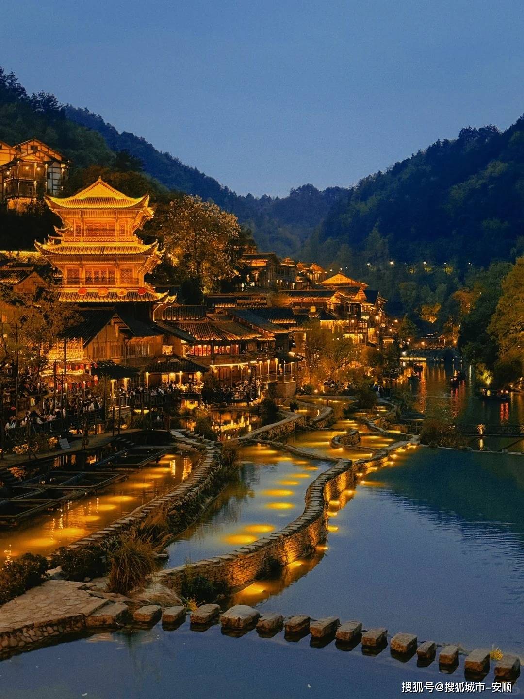 贵州旅游景点大全景点排名榜(贵州旅游景点推荐贵州旅游十大景点排名)