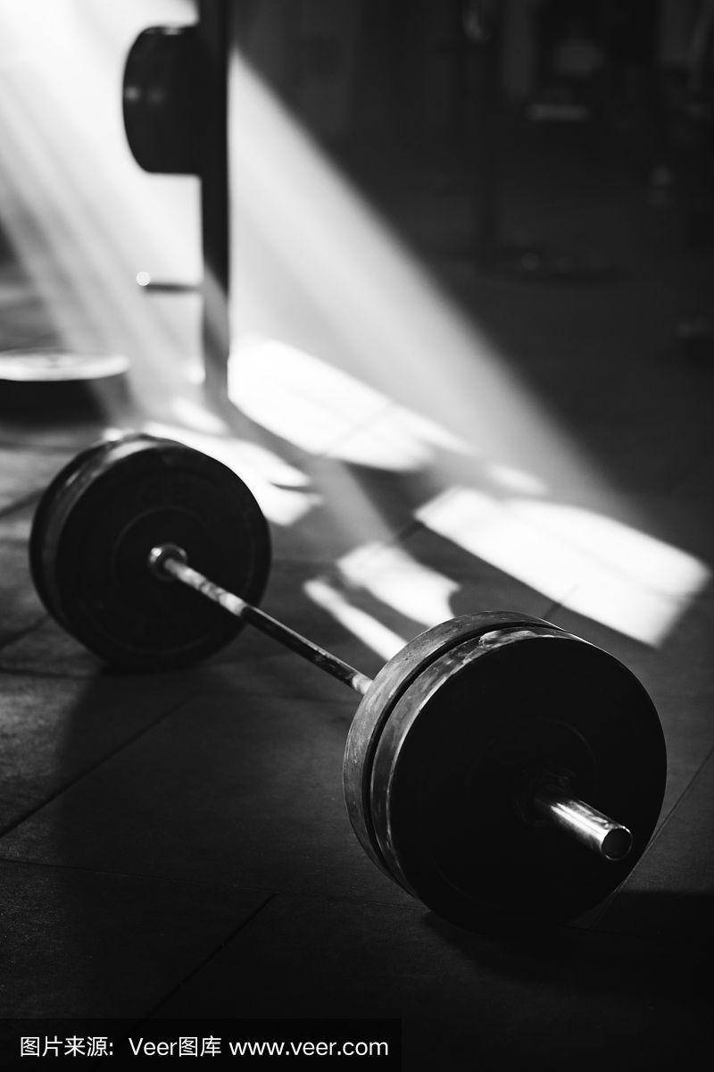 吕文扬与杠铃的诞生