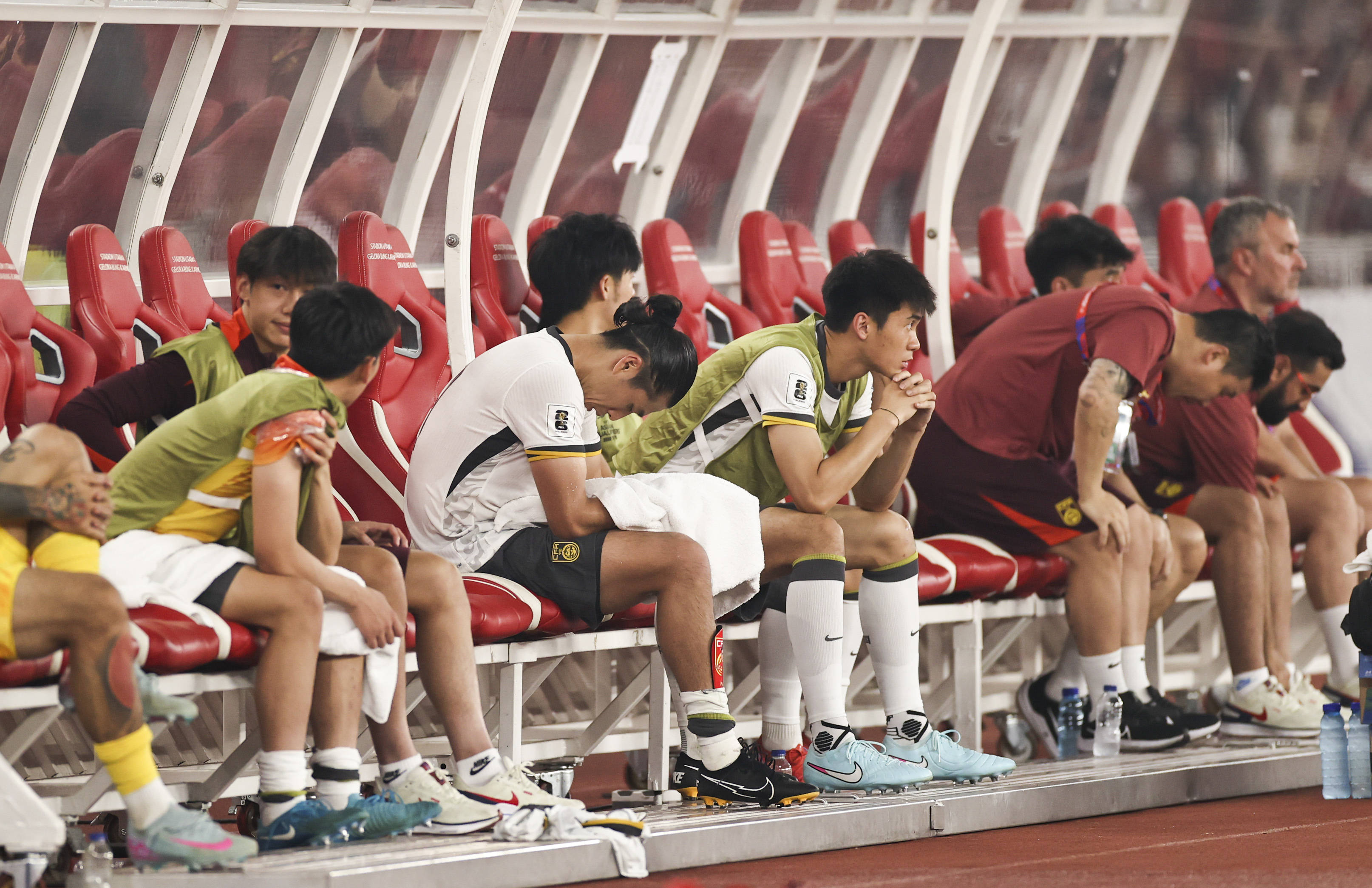 国足再败印尼，无缘2026世界杯：伊万科维奇的命运早已注定？