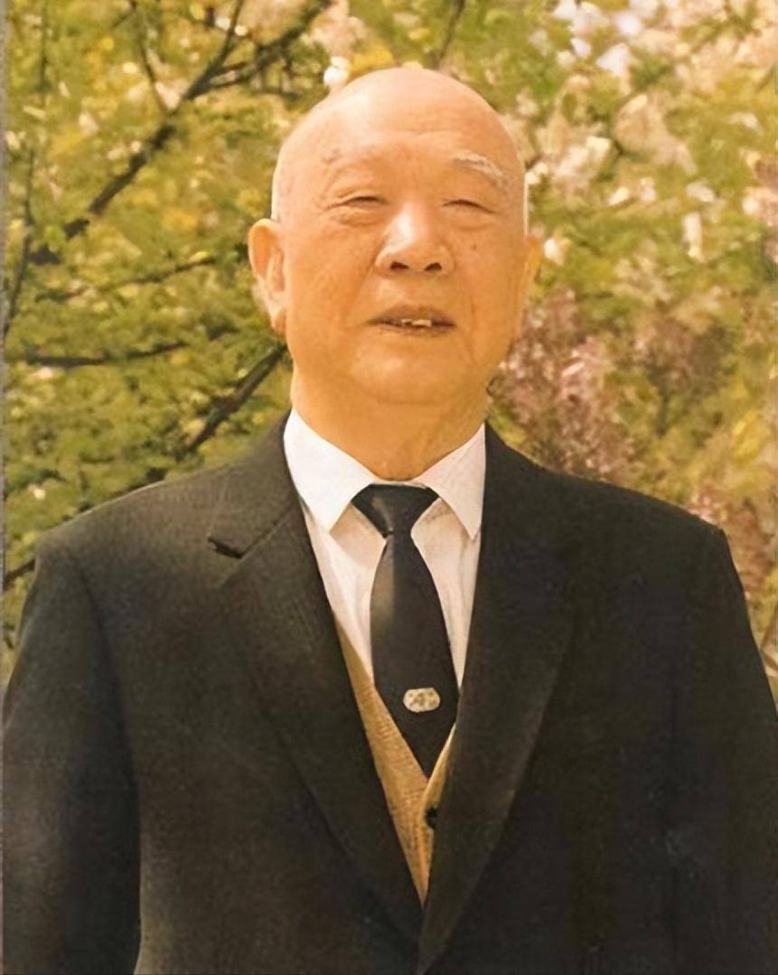 王恩茂：主政新疆长达20年，晚年称死也要死在新疆，子女个个拔尖_工作_毛主席_生产