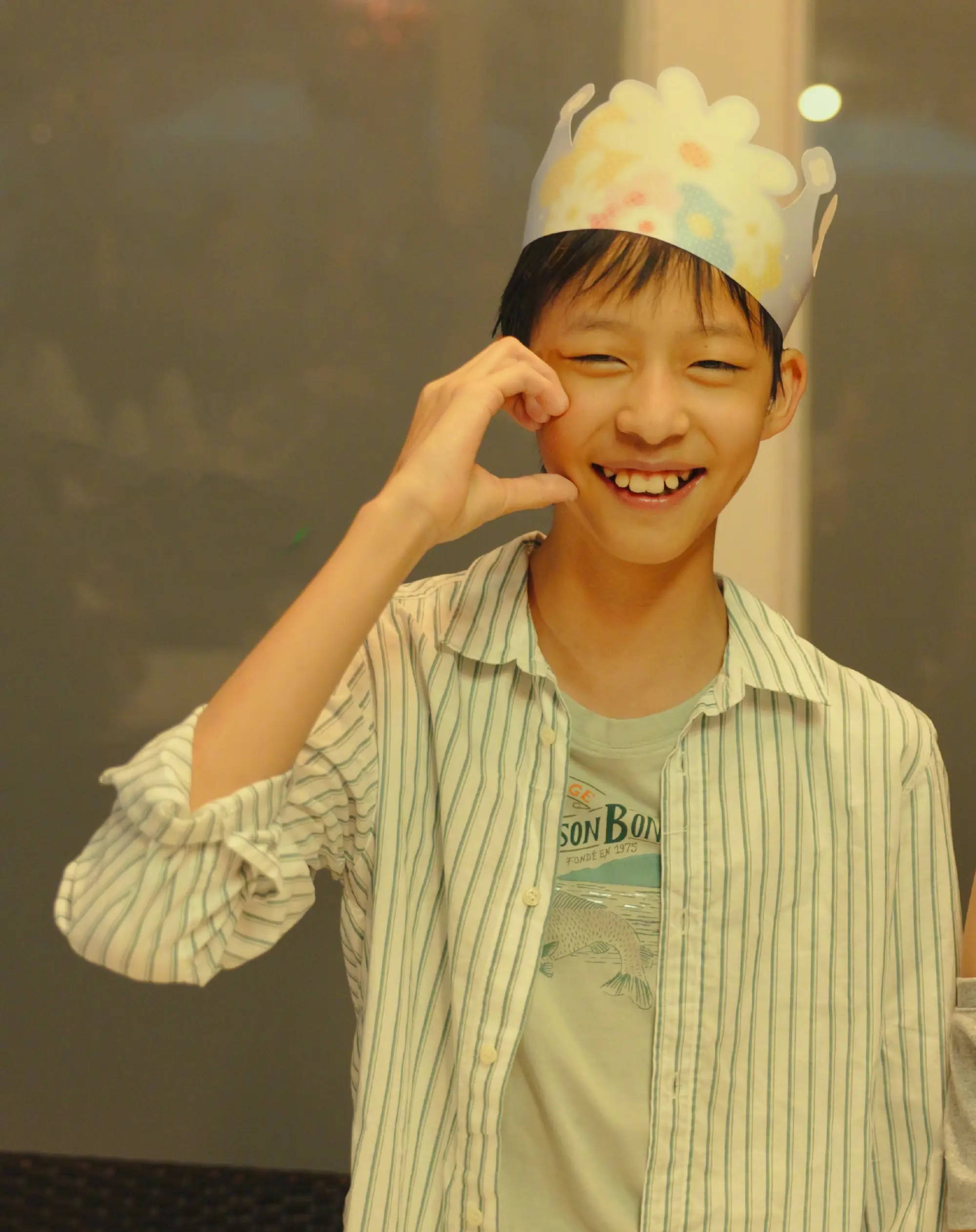 姚晨曬照為兒子慶生！12歲小土豆臉頰比心笑容燦爛