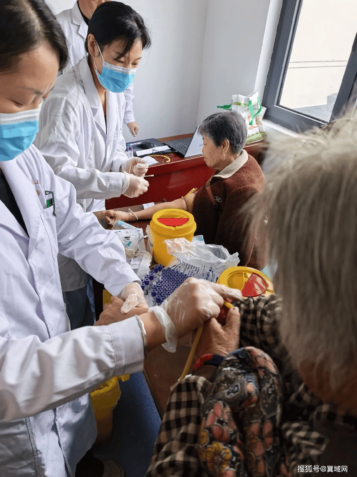 关于老年人看病代挂号老人体检全程引导，安稳完成检查的信息