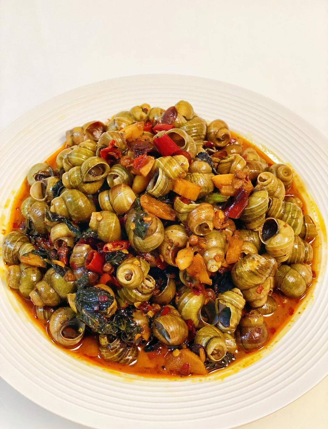 香辣爆炒螺丝:鲜辣入味的家常做法