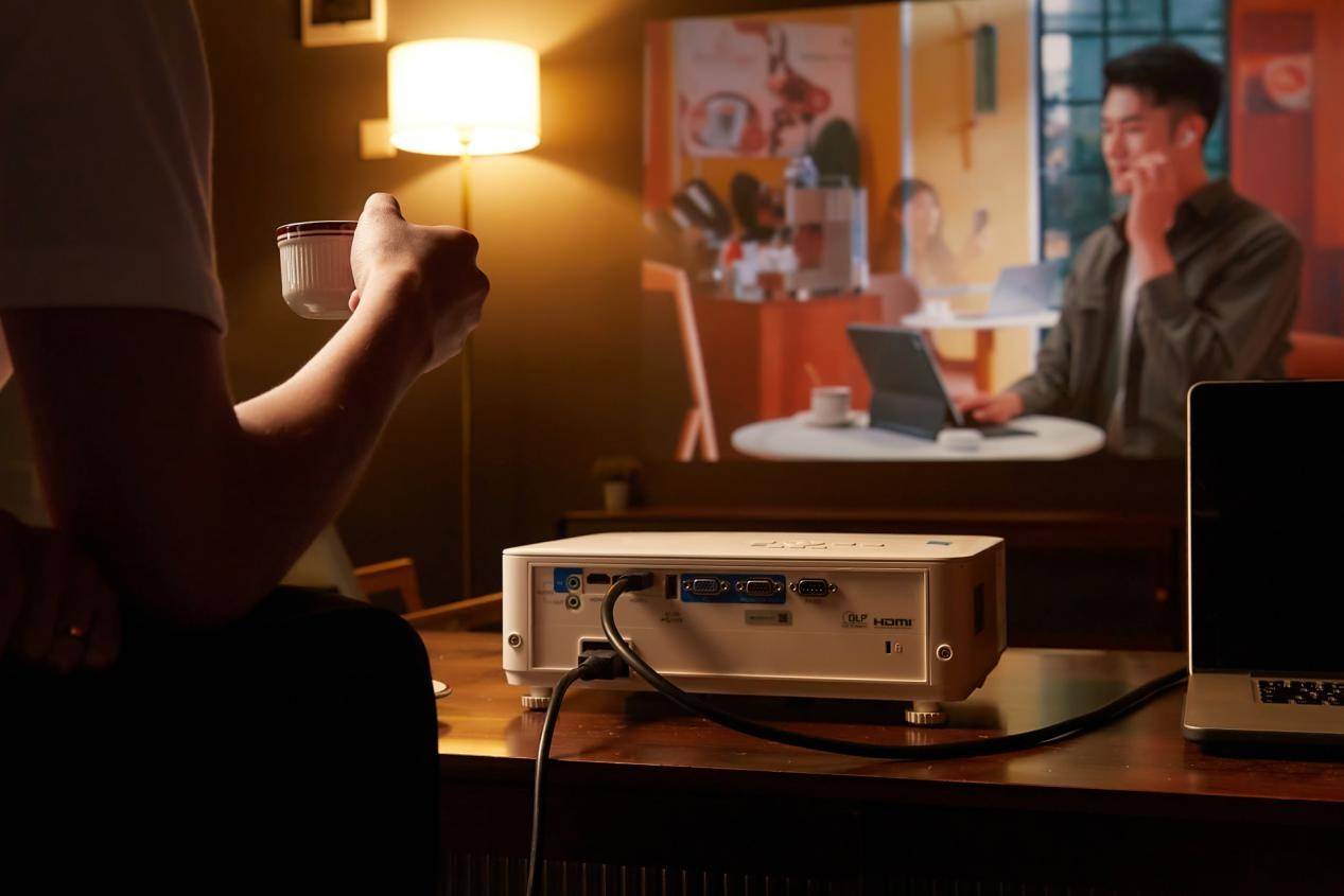 红极一时的投影仪，正在被“赶出”客厅-锋巢网