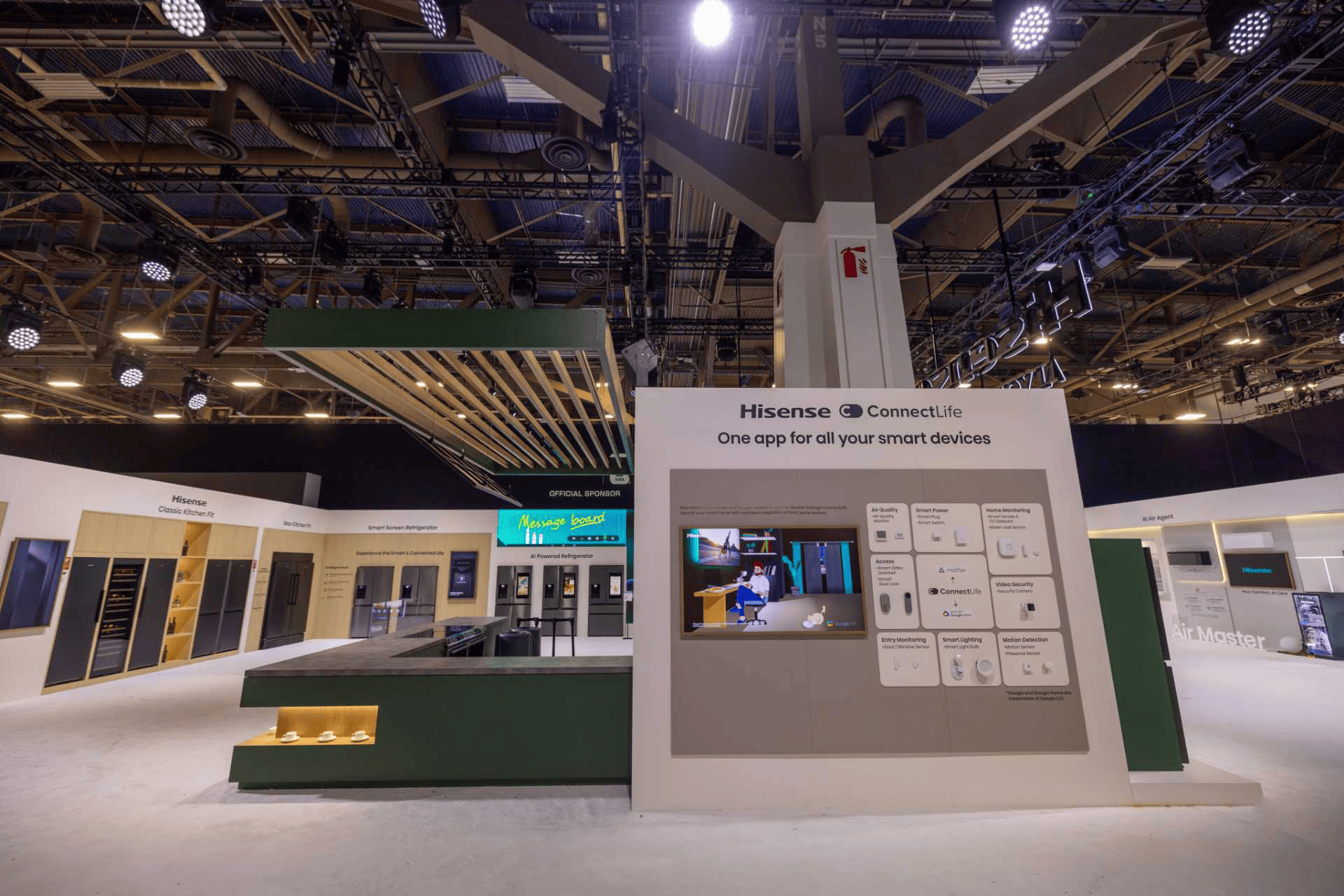 《逛CES必看！海信智慧大屏冰箱凭AI实力圈粉，解锁厨居新姿势》