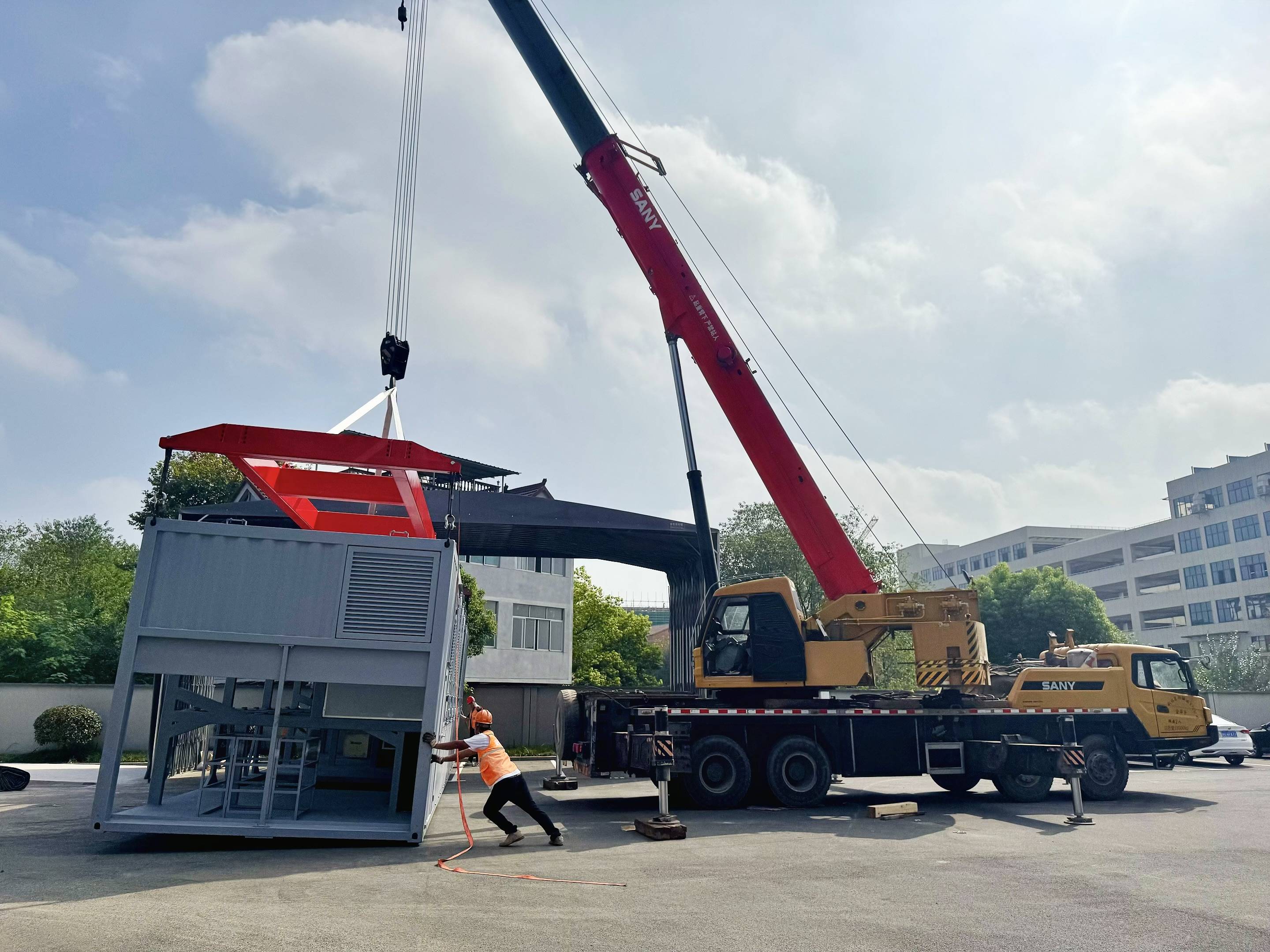 《康迪科技战略合作宁德时代旗下时代骐骥 共推重卡换电规模化发展》