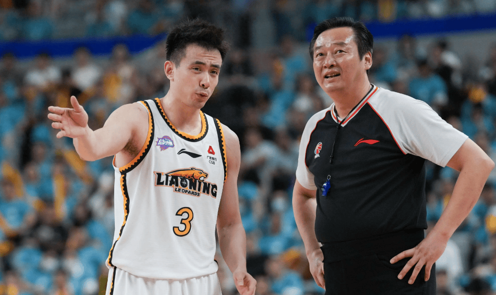 CBA���Ц��һĻ����ǰ���������ⷴɱ