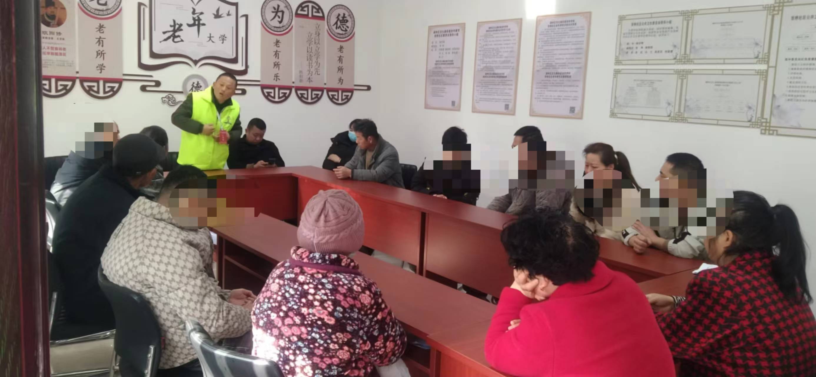 “走出家门,向阳而生”——精神康复综合提升活动走进张桥社区(图2) “走出家门,向阳而生”——精神康复综合提升活动走进张桥社区(图2)