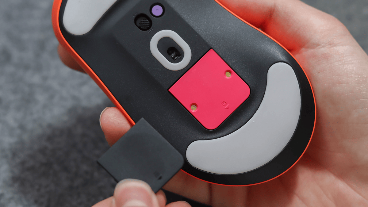 通宵开黑不掉电！VT3二代焰影橙双8K版+触点充续航实测