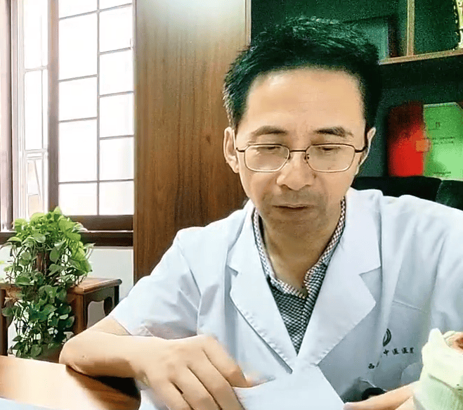 西安甲康甲状腺张新亮聊甲亢：狂吃暴瘦整夜失眠，别只怪压力大