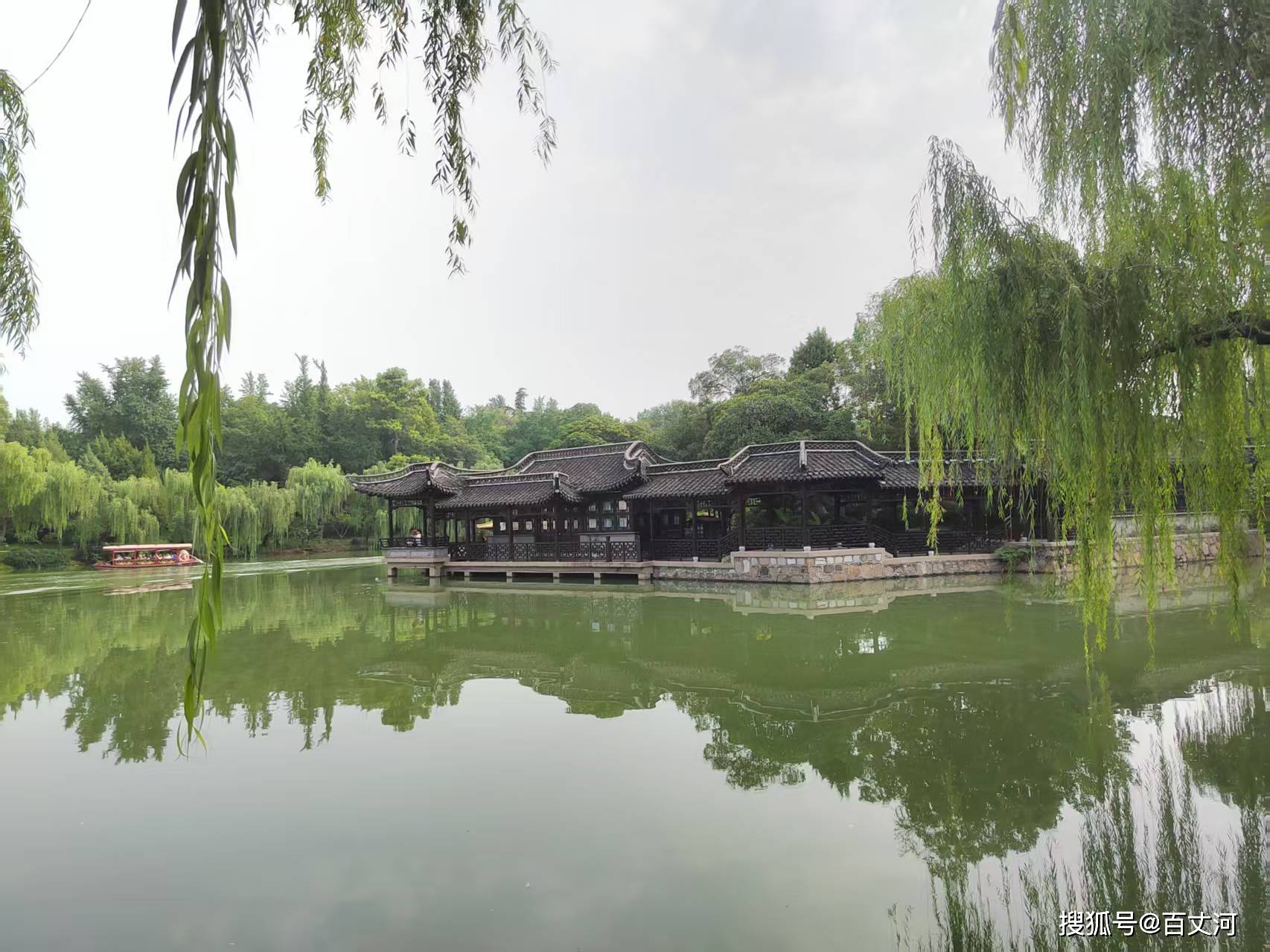 【古诗词鉴赏】唐代词人白居易《长相思·汴水流》词赏析