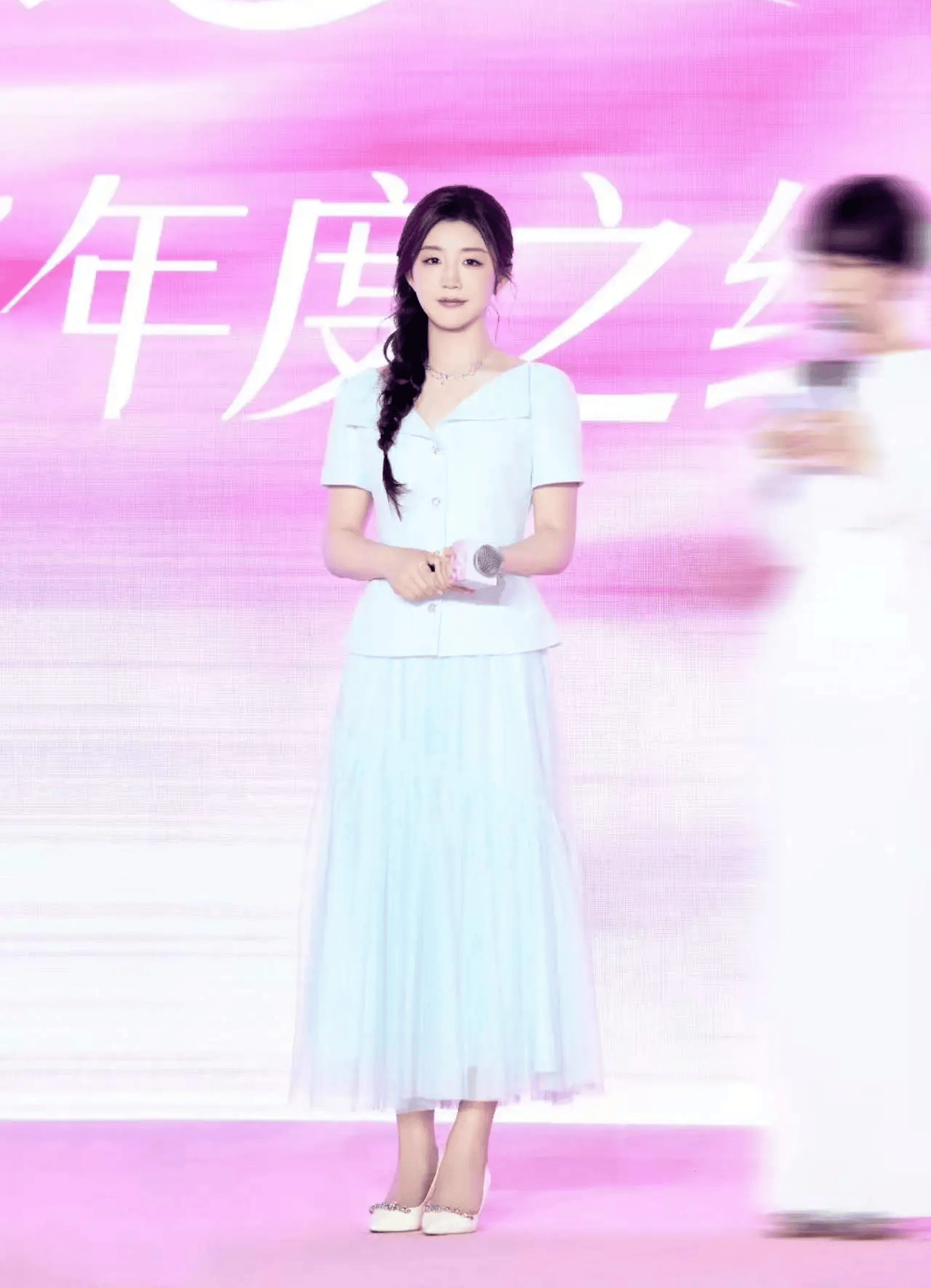 bd6c00a9a958767e121cc0861e7d2e9a_fe5c705a33b74b5f80bd602770ef647e.jpeg