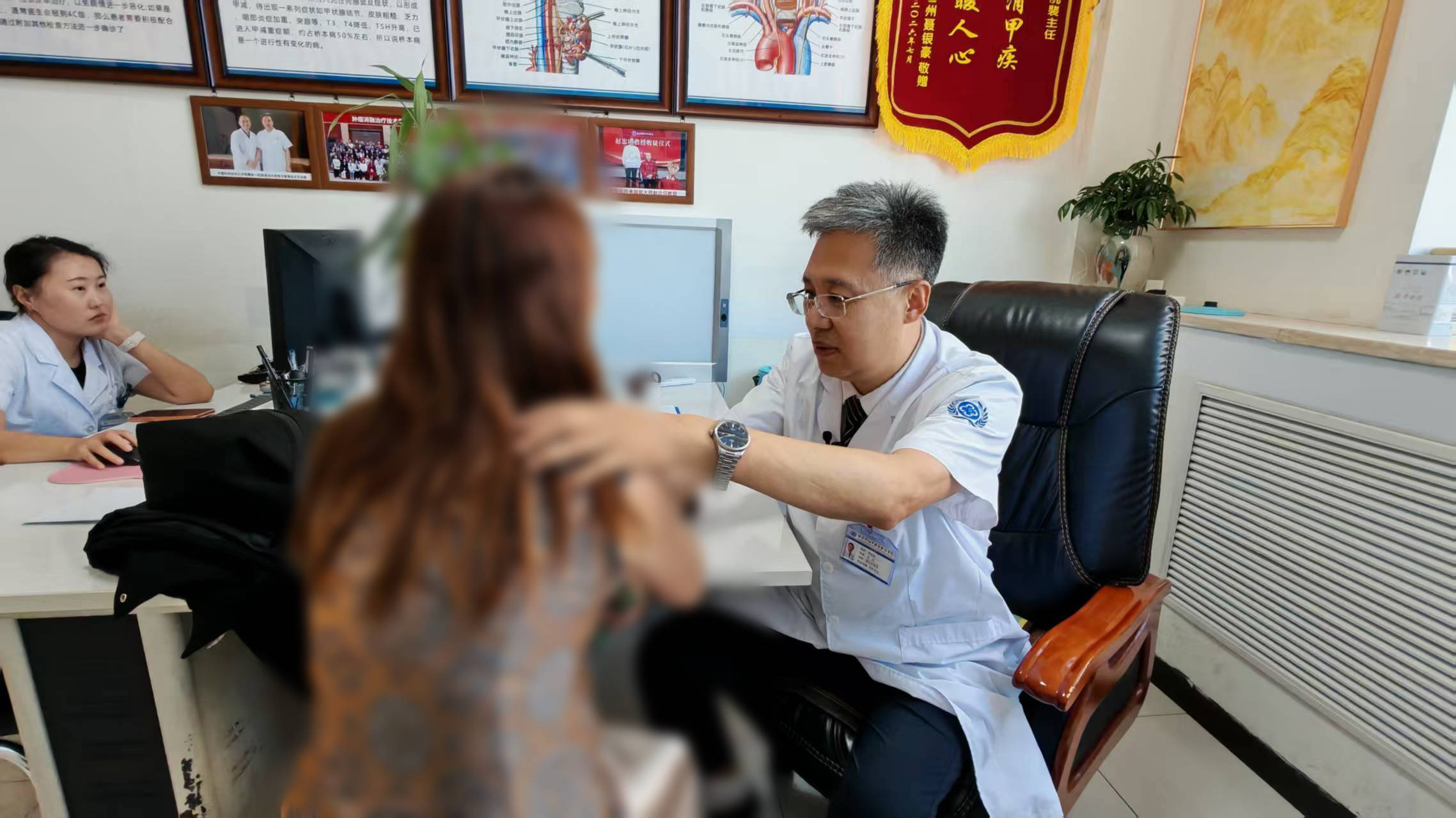 压力堆太多，最先受伤的往往就是甲状腺