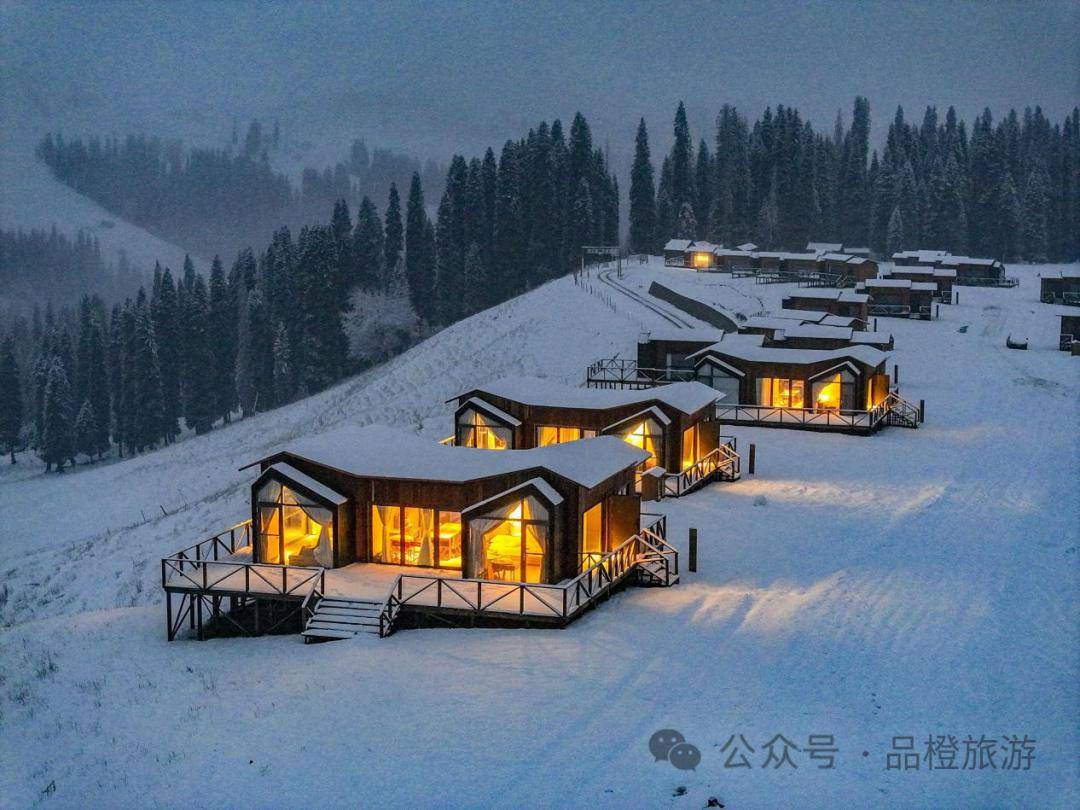 在近年最熱門的冰雪旅遊目的地之一新疆,中旅柏睿運營的伊勒格代滑雪