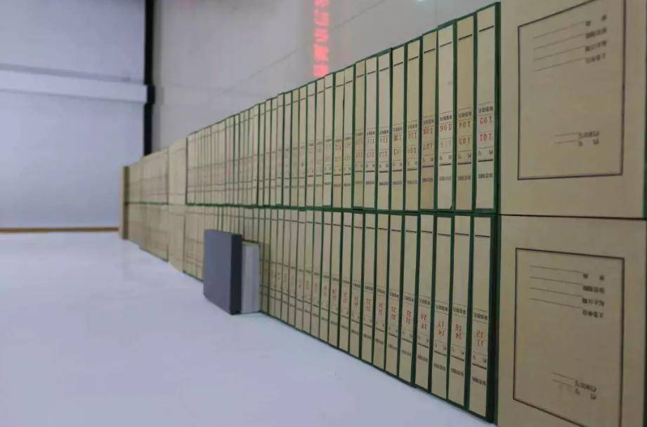 (2)数字化完毕应立即装订,装盒,注意需要按照统一标准进行操作,如直角