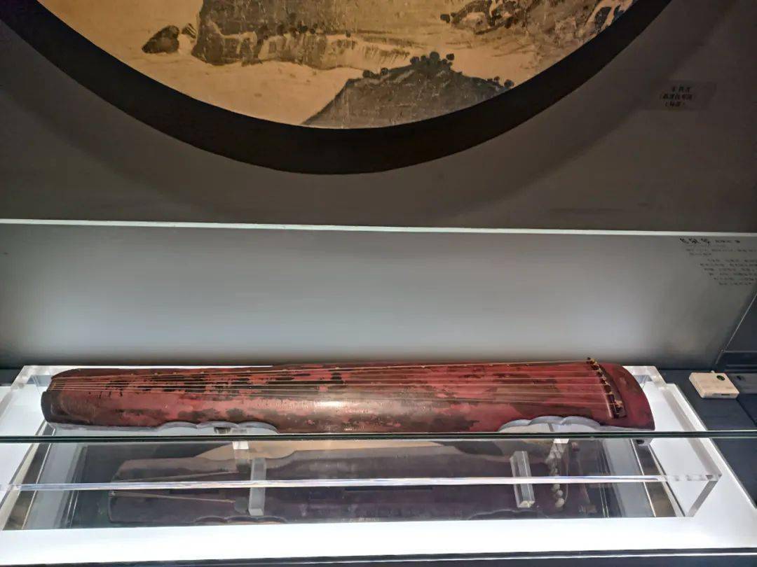 故宫博物院的唐琴"飞泉"琴是伪造的?_伯仁_湖南省博物馆_先生