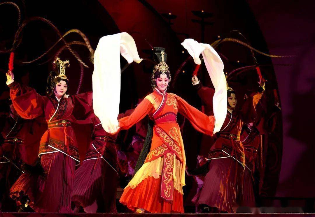 湖北省京剧院《优孟》赴成都参加第十届中国京剧艺术节_历史_小人物