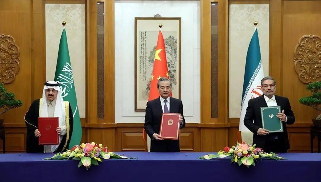 王毅外长亲自做总结,中国外交在过去一整年里,干成了6件大事_发展