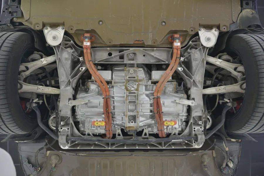 特斯拉满分底盘,不得不佩服!