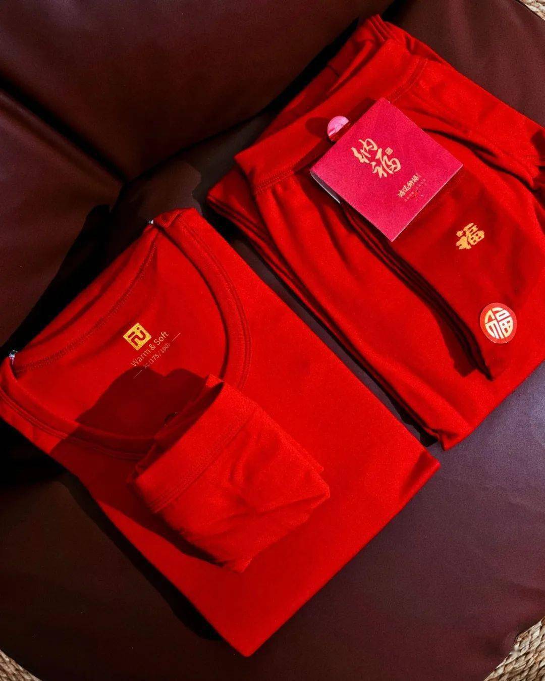 不愧是杨幂,红得"天命所归"_红色_礼盒_鸿运