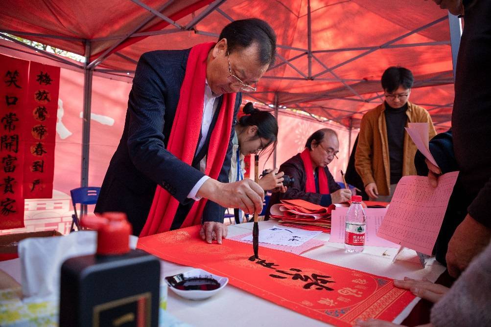 calligraphy masters show up at south china agricul