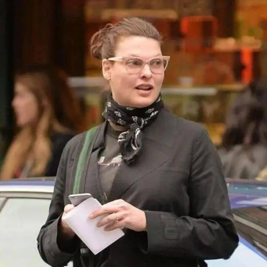 巩俐与丈夫前任合影,俩人近况却千差万别_阿佳妮_妮可_法国