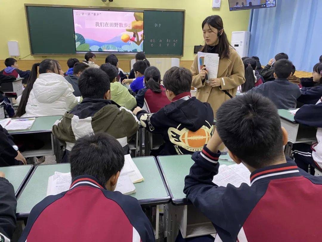 四川省广安中学开展"生本课堂"暨"青蓝工程"课堂教学展示活动_教育