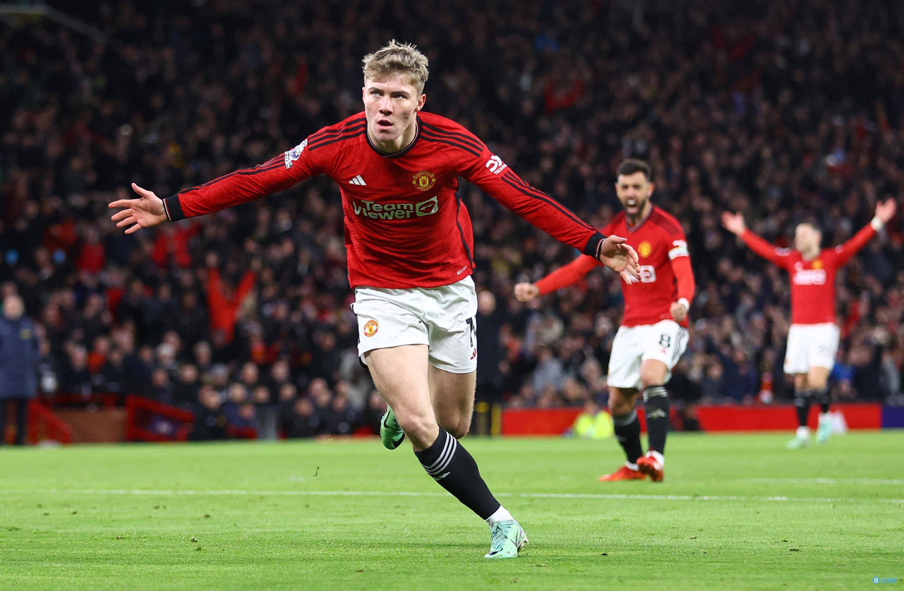 舒梅切尔:霍伊伦在曼联几乎只能自己造机会,但这次是个团队进球_主场