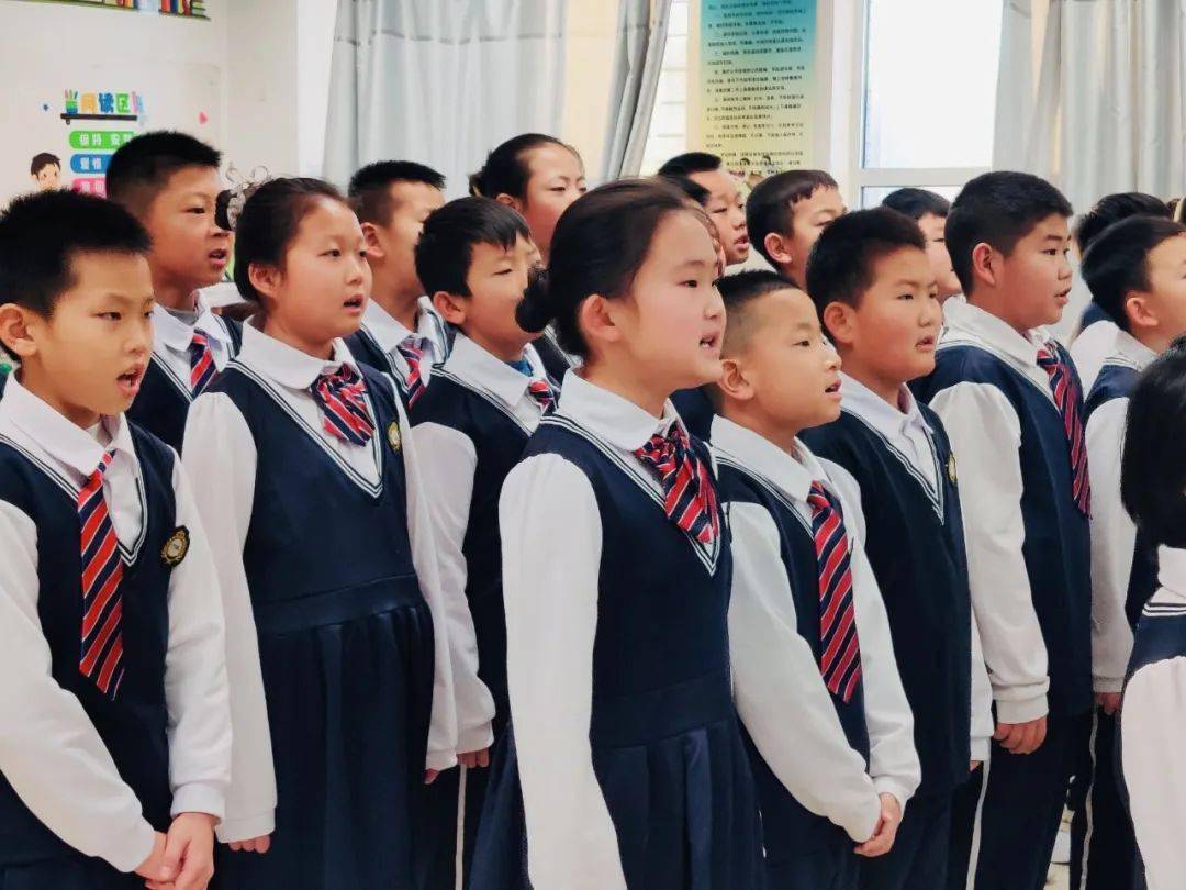 【双减多元拓展篇】东胜区福兴小学:童声诵经典 诗意贺新年