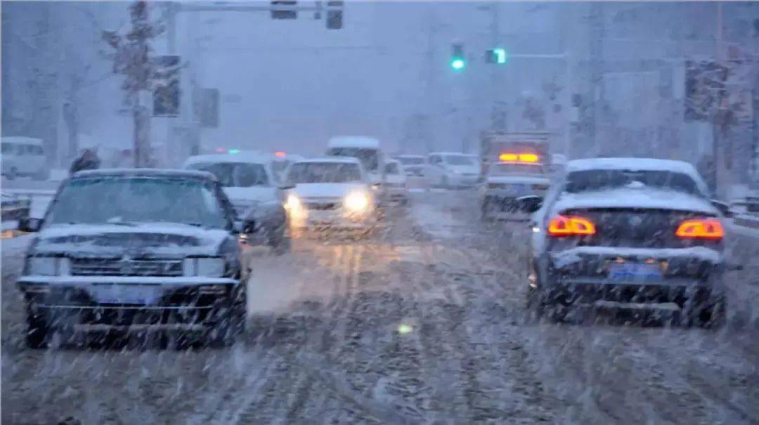 中雨转雨夹雪图片