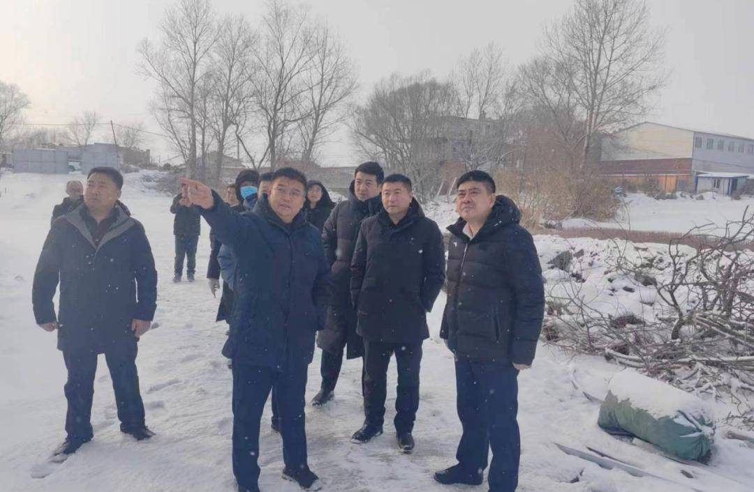 德惠市副市长顾民主持召开沐石河水质提升工作会议并开展实地巡河