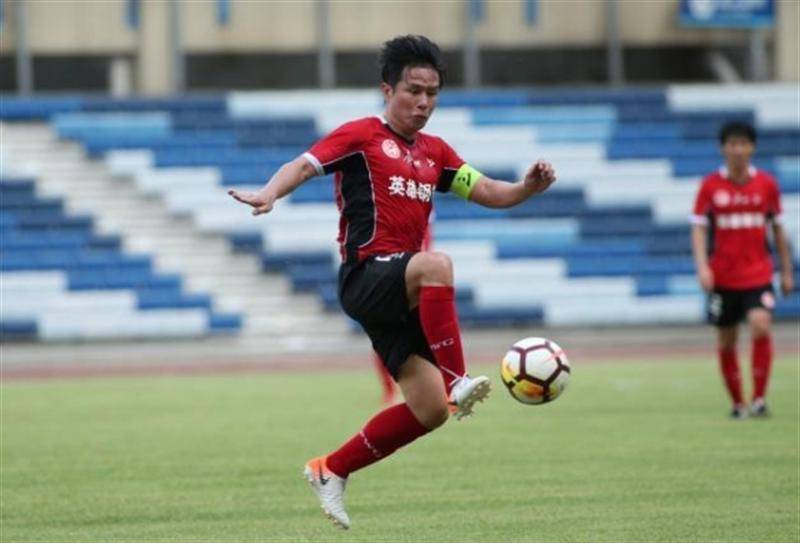 国足也有过天才前腰,替换李铁导致多输局面,31岁退役只因不快乐