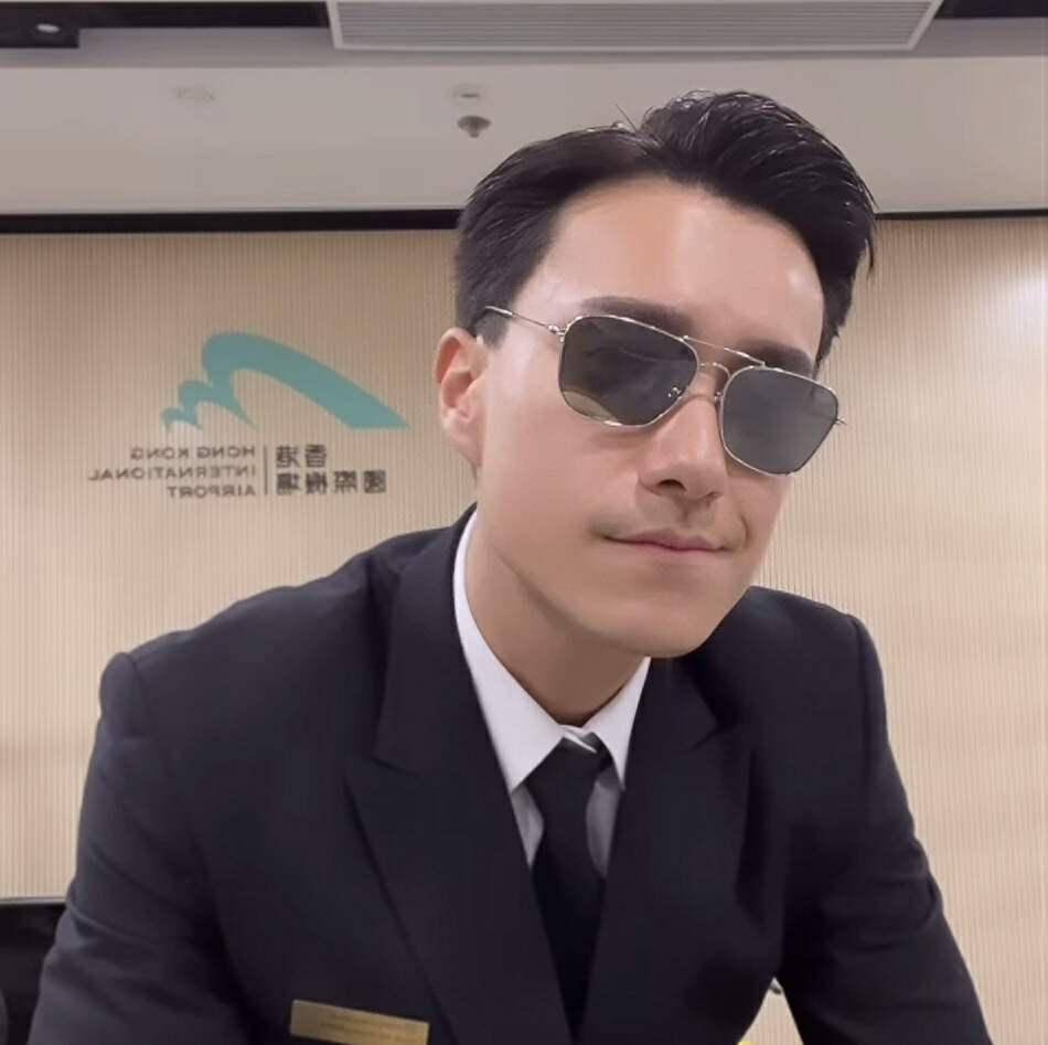 tvb混血男星演飞机师,穿上制服帅气有型,剧中单恋失婚女主角_朱敏瀚