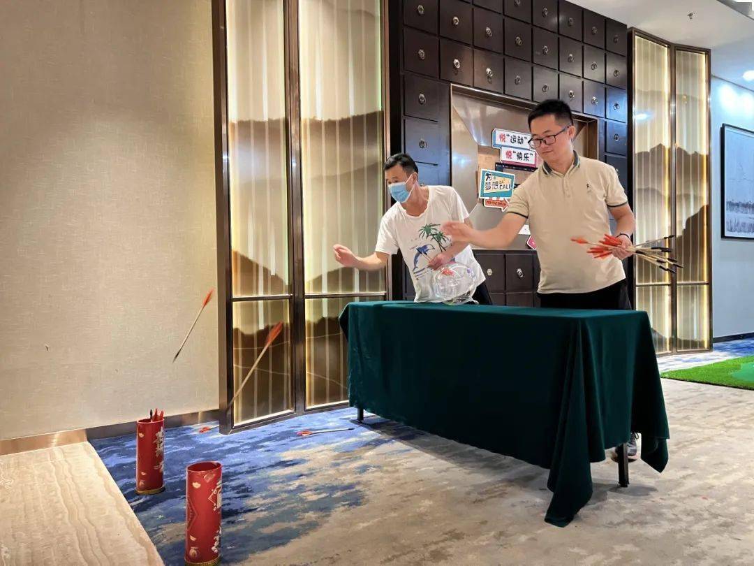 吃环球海鲜自助餐,住江门豪华酒店,畅玩春节系列主题活动_草坪_游乐园