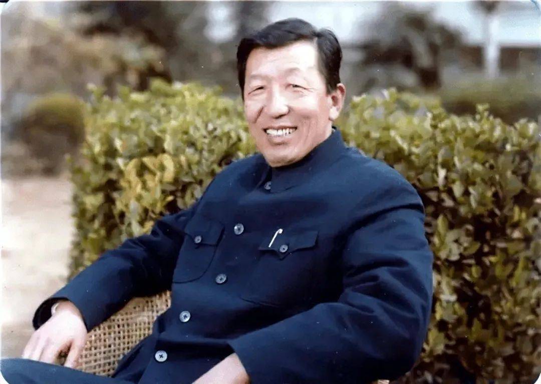 "懒汉"陈裕德:56岁离世家里却没钱安葬!如今他的妻儿怎样了?