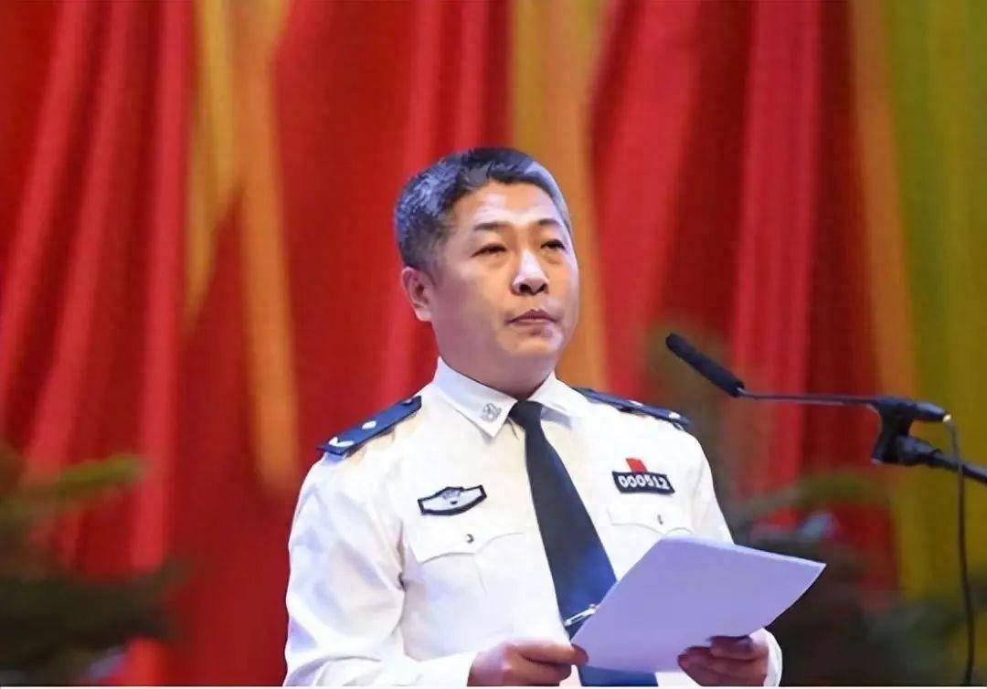 吴德清履新,曾任济南市公安局副局长_省公安厅_恩施_全省