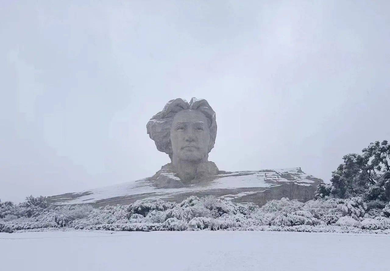 橘子洲头雪景