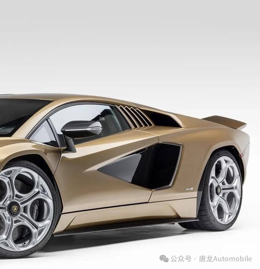 【意大利蛮牛披上黄金甲】黄金时代的奢华之光 金色lamborghini