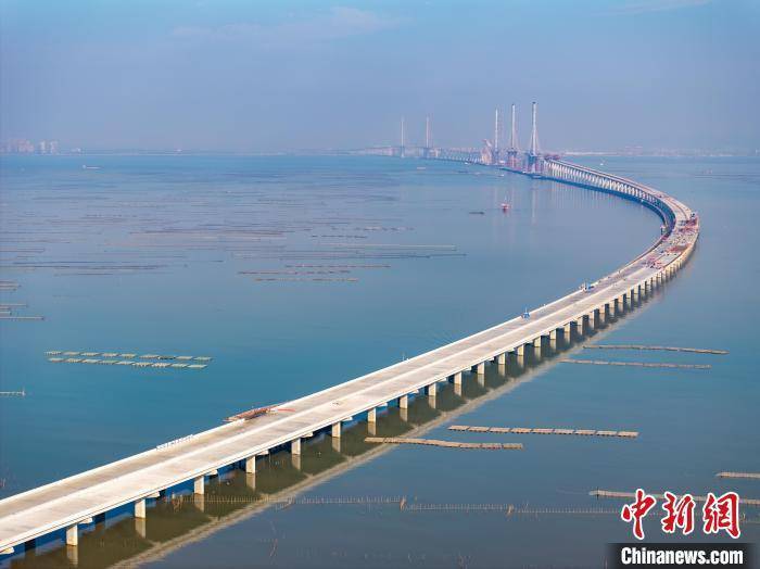 黃茅海跨海通道完成全線節段樑架設_施工_大橋_項目