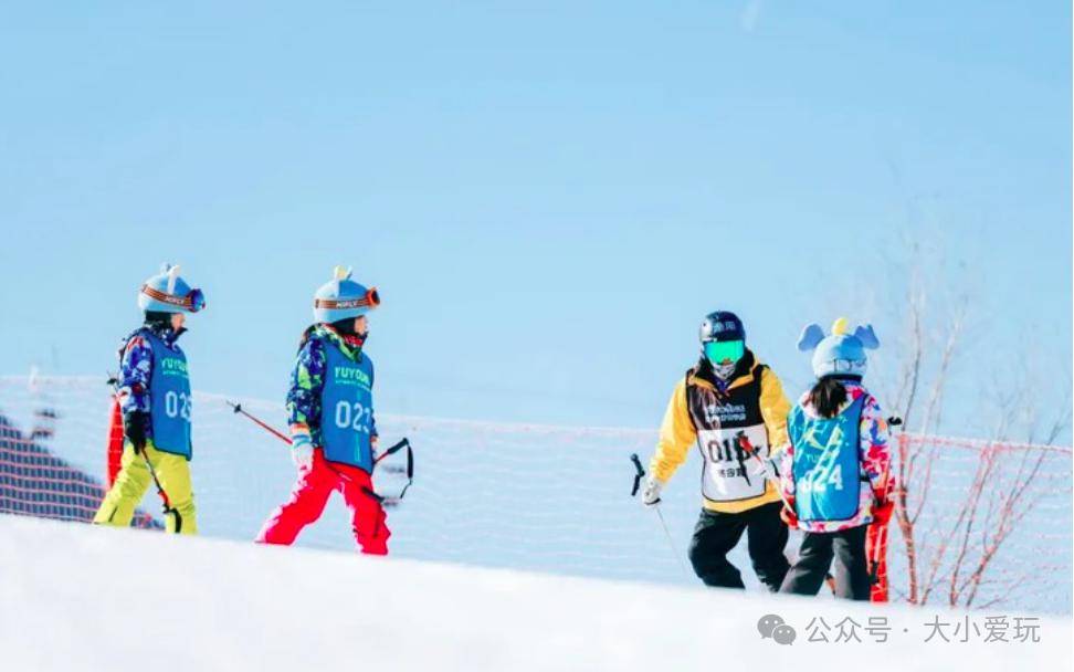 yuyoung·青少年滑雪學院,致力於讓每個孩子愛上戶外,撒歡冬天.