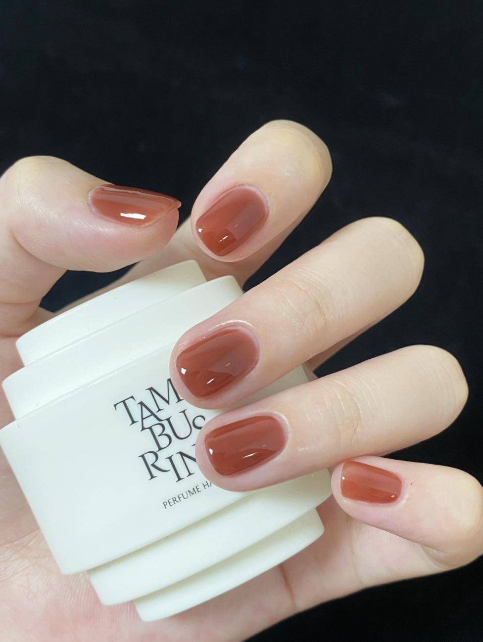 被问爆的100 款巨好看的新年美甲,安排上!_猫眼_姐妹_款式