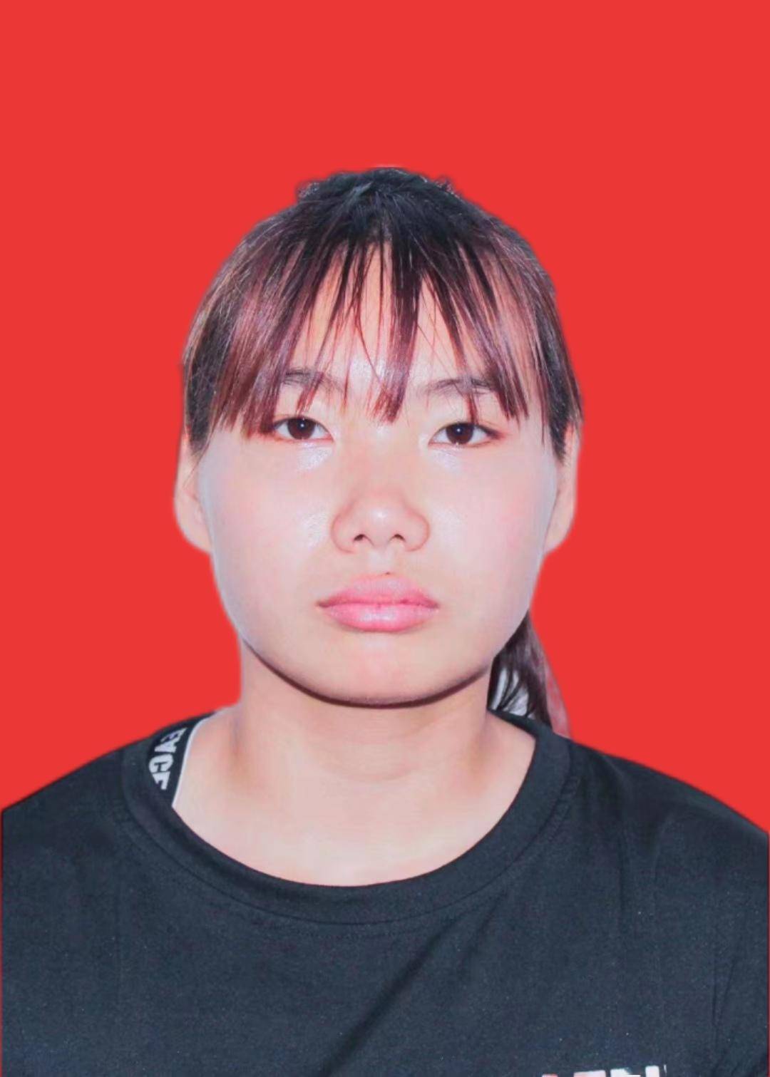 中国人民解放军海军某部飞行员孙毅飞焦作市中站实验小学党支部书记