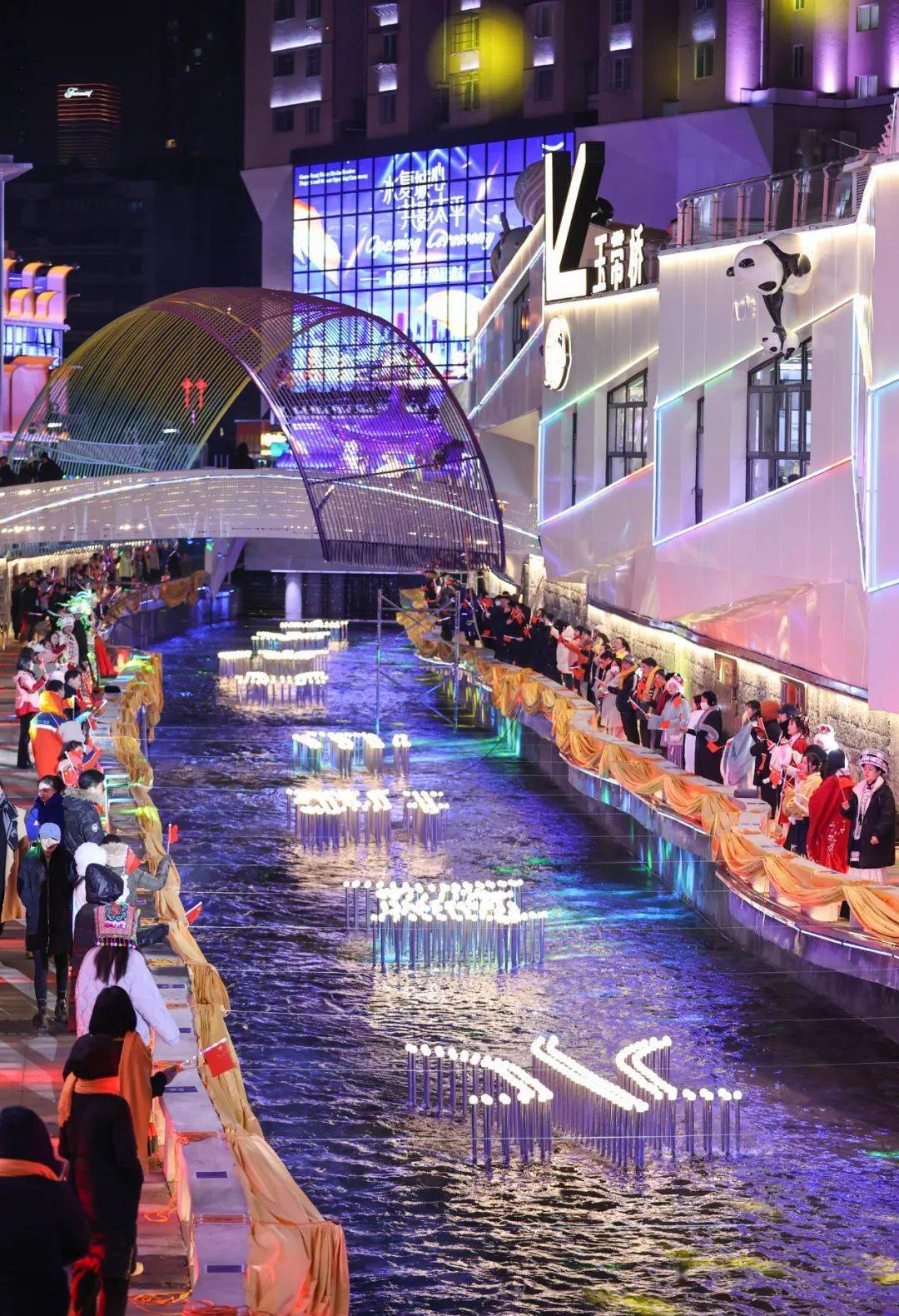 贵阳太平路"爆"了!