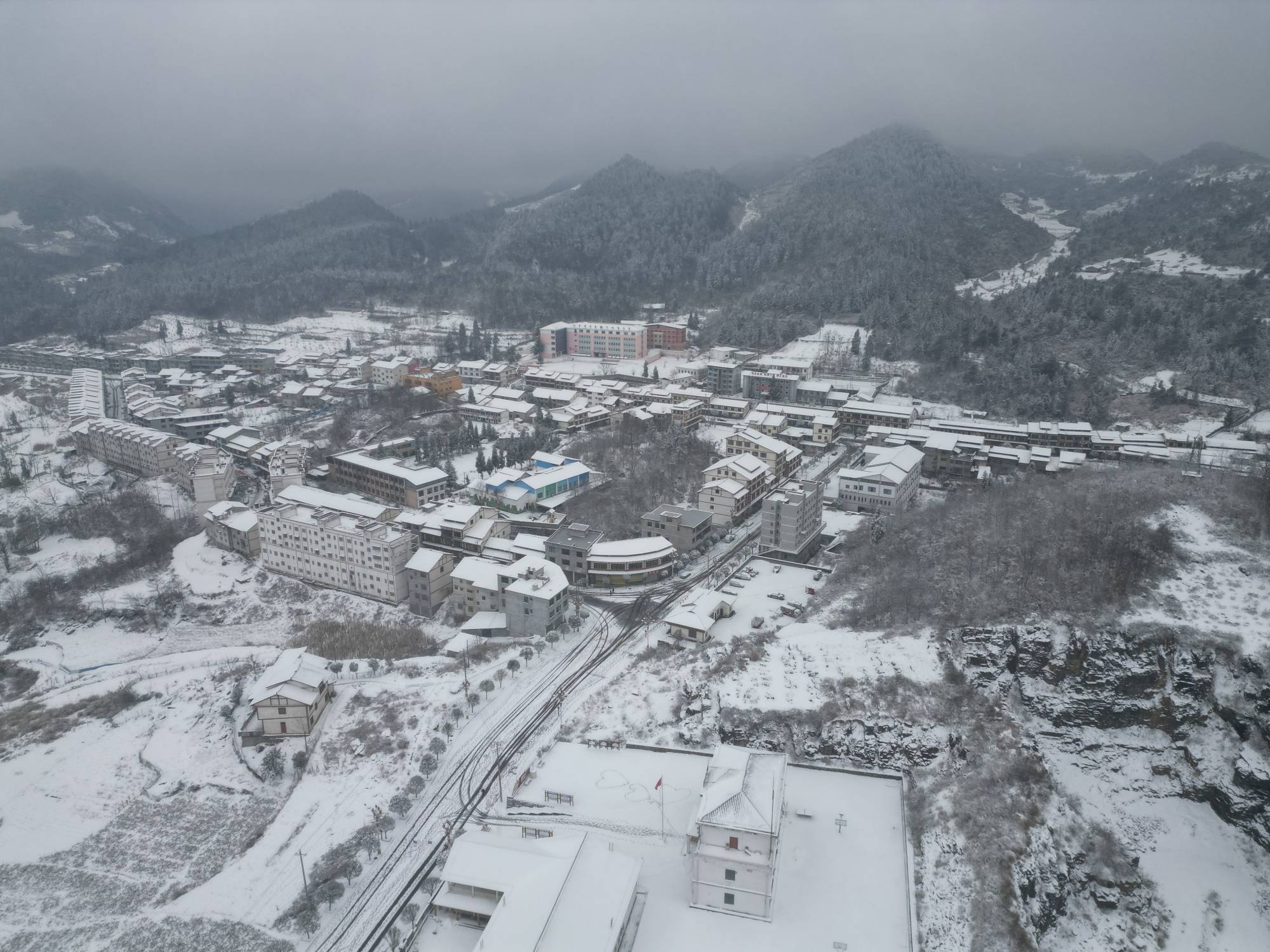 大地着银装 贵州务川乡村雪景美如画