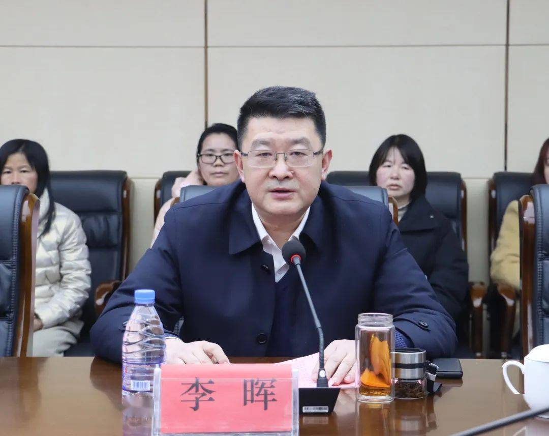 捐赠仪式后,孙达一行先后前往良坊镇富民村,坊楼镇田垅村走访慰问困难